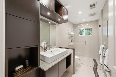 Exceptional Emerald Hills home offering light-filled interiors - photo 38
