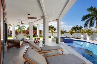 The newly completed Wailea estate blends contemporary design - photo 9