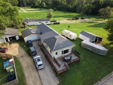 Cute opportunity for small-town living in Readstown! - photo 7