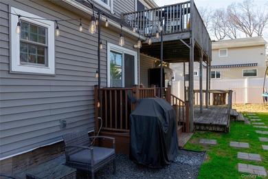 This Hi-Ranch Just Shy Of 2200 Interior Square Feet All Redone - photo 11
