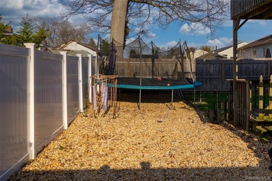This Hi-Ranch Just Shy Of 2200 Interior Square Feet All Redone - photo 12