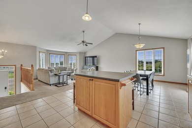 Incredible space and an ideal location meet in this 4-bedroom - photo 16