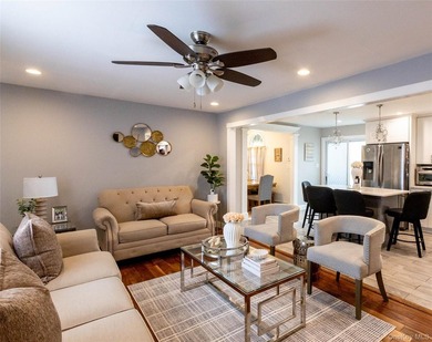 This Hi-Ranch Just Shy Of 2200 Interior Square Feet All Redone - photo 16
