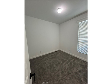 Lovely home is move in ready. This brand-new manufactured home - photo 18