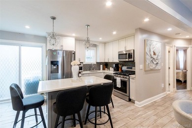 This Hi-Ranch Just Shy Of 2200 Interior Square Feet All Redone - photo 20