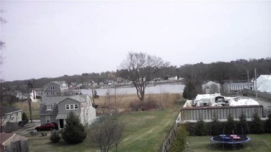 Here we have a 9600 sq ft lot in Oakland Beach Warwick. This lot - photo 10