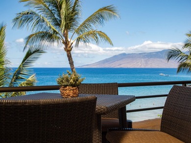 Truly breathtaking center-unit residence featuring a spectacular - photo 6
