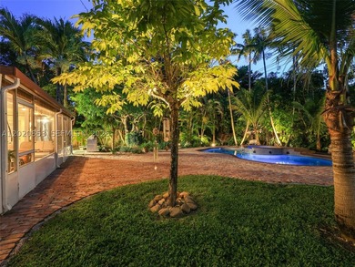 Tucked away on a quiet, tree-lined street in the coveted Glenvar - photo 28