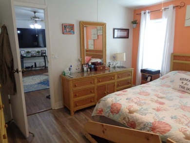 THIS HOME IS A STEAL THREE BEDROOM TWO BATH HOME, WITH A NEW A/C - photo 32