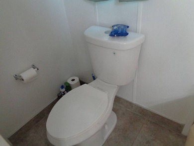 THIS HOME IS A STEAL THREE BEDROOM TWO BATH HOME, WITH A NEW A/C - photo 36