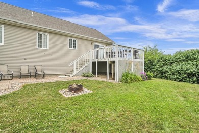 Incredible space and an ideal location meet in this 4-bedroom - photo 37