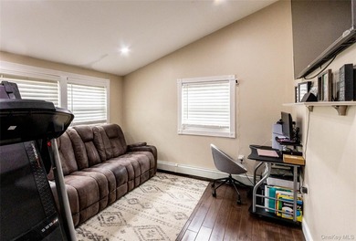 This Hi-Ranch Just Shy Of 2200 Interior Square Feet All Redone - photo 40