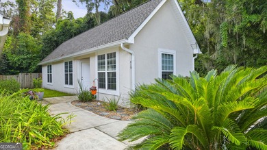 Charming Coastal Cottage on St. Simons Island with a brand new - photo 1