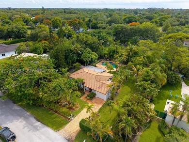 Tucked away on a quiet, tree-lined street in the coveted Glenvar - photo 41