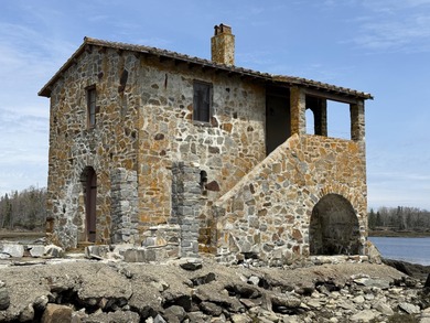 The Grace Cottage, Hermit's Point. This magnificent stuccoed - photo 59