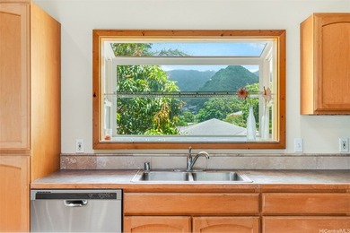 Elevate your lifestyle in this exceptional Palolo hillside - photo 7