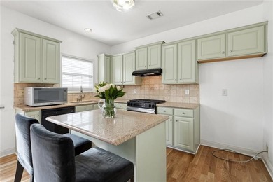 Welcome to this beautifully maintained 4-bedroom, 2.5-bath - photo 5