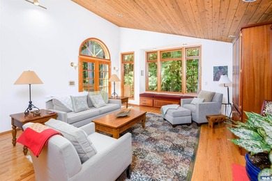 Tucked away on a private road in the desirable Deer Park area - photo 22
