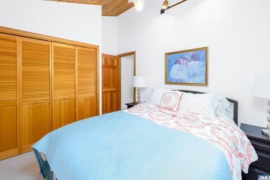 Tucked away on a private road in the desirable Deer Park area - photo 28