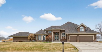 Loch Erin Lake Home For Sale in Onsted Michigan