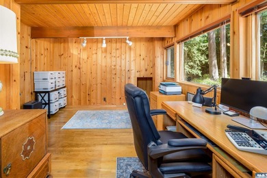Tucked away on a private road in the desirable Deer Park area - photo 33
