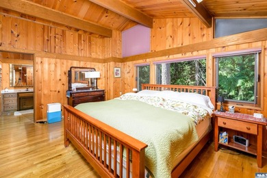 Tucked away on a private road in the desirable Deer Park area - photo 43