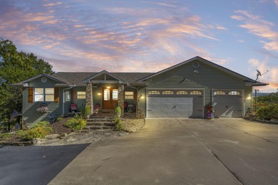 Table Rock Lake Home For Sale in Blue Eye Missouri