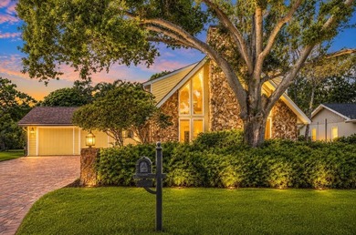 Welcome to a truly distinctive executive residence where - photo 3