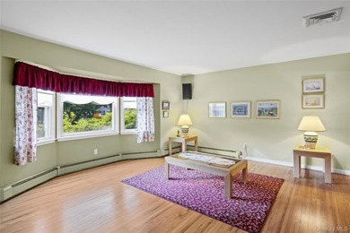 Welcome to this spacious and well-maintained 4-bedroom, 2.5-bath - photo 3