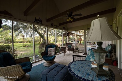 Tucked away where water meets wilderness, this 3-bedroom - photo 15