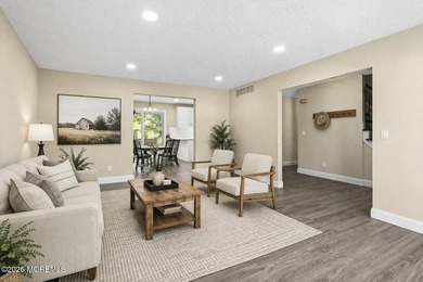 Absolutely stunning, fully renovated 4-bedroom, 2-bath home - photo 5