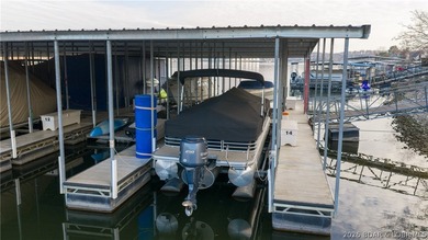 Affordable & Updated 2-Bed, 2-Bath Condo with 12x32 Boat Slip on - photo 22