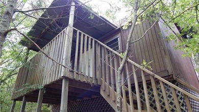 Sitting on 10.99 acres this Home away from Home Lodge has an - photo 23
