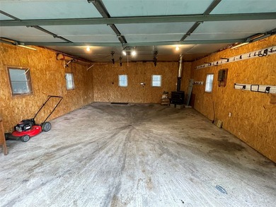 Welcome to your new home! This cute and cozy 2 bedroom home in - photo 25