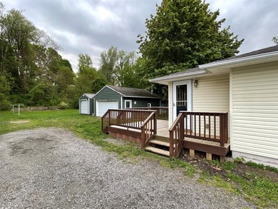 Welcome to your new home! This cute and cozy 2 bedroom home in - photo 28