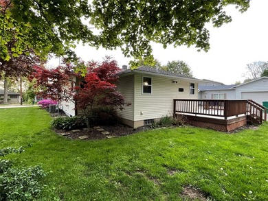 Welcome to your new home! This cute and cozy 2 bedroom home in - photo 30