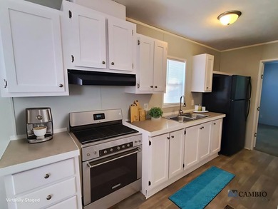 (private lake, pond, creek) Home For Sale in Orion Township Michigan