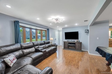 Charming 4-bedroom, 1-bath ranch situated on a tremendous - photo 7