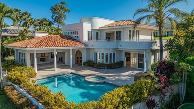 A TIMELESS, light-filled OCEAN VIEW residence designed for - photo 3