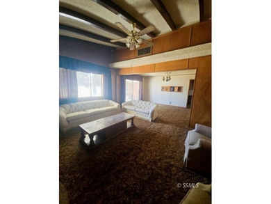Welcome to this charming 3-bedroom, 2-bath starter home, ready - photo 4
