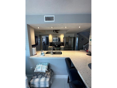One of the nicest Units in Blue Crab Key. Offered fully - photo 3