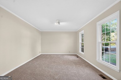 Spacious living with incredible entertaining features in a - photo 5