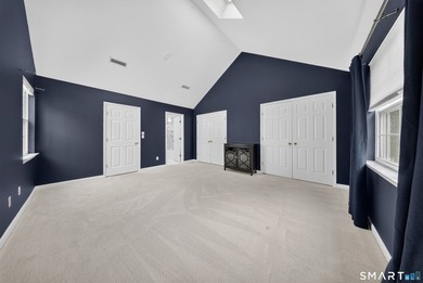 Move right into this beautifully updated end-unit townhouse in - photo 11