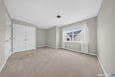 Move right into this beautifully updated end-unit townhouse in - photo 14