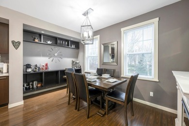 THE KEW by Mosiac! WELL MAINTAINED townhome in desirable complex - photo 15
