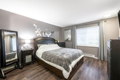 THE KEW by Mosiac! WELL MAINTAINED townhome in desirable complex - photo 20