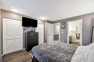 THE KEW by Mosiac! WELL MAINTAINED townhome in desirable complex - photo 21