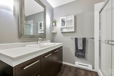 THE KEW by Mosiac! WELL MAINTAINED townhome in desirable complex - photo 22