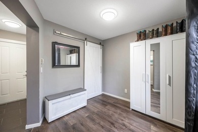 THE KEW by Mosiac! WELL MAINTAINED townhome in desirable complex - photo 27