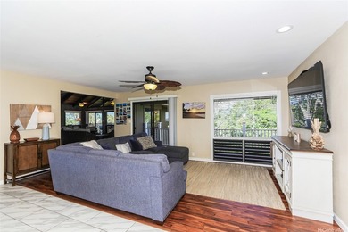 Spacious and versatile, this exceptional property features a 2 - photo 4
